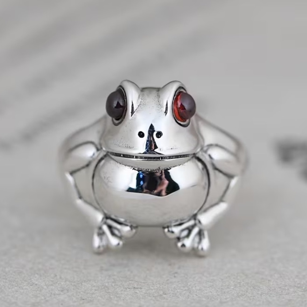 Silver Bull Frog Ring with Red Eyes - Picture 2 of 4